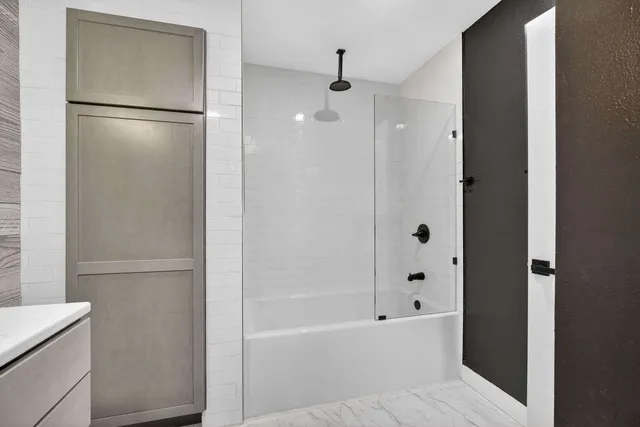 $650,000 | 11700 61st Avenue, Blue Grass, IA 52726