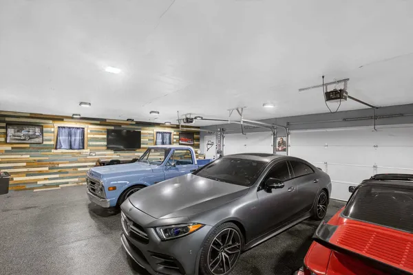 $635,000 | 11700 61st Avenue, Blue Grass, IA 52726