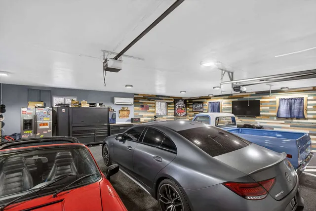 $650,000 | 11700 61st Avenue, Blue Grass, IA 52726