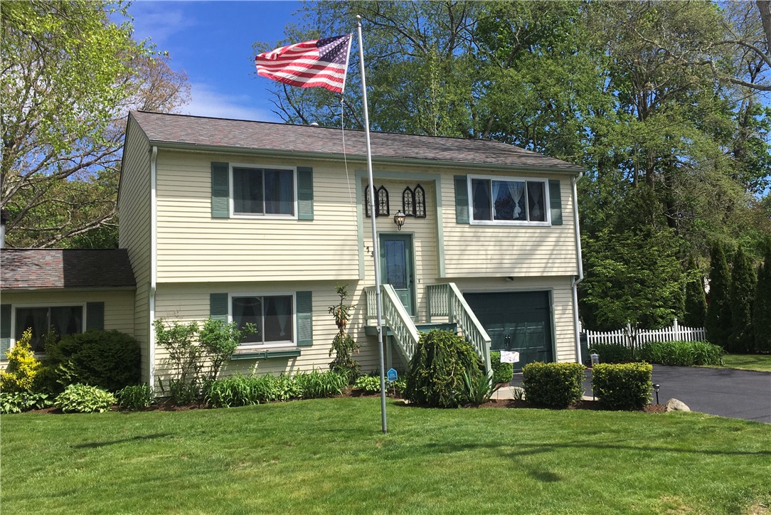 119 Inkberry Trail Narragansett, RI 02882 - Photo 3 of 40 Gallery Image 3