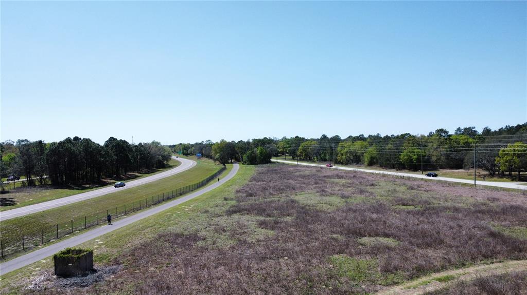 1290 Anderson Snow Road Spring Hill, FL 34609 - Photo 3 of 21 a view of an outdoor space with mountain view