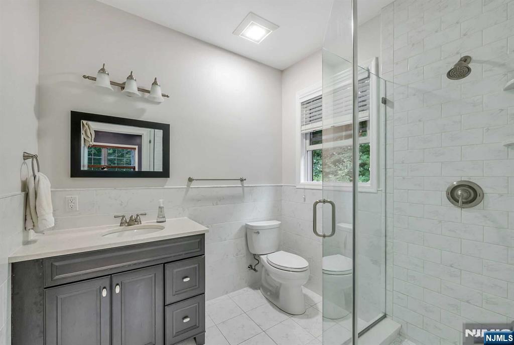 52 Hopper Farm Road Upper Saddle River, NJ 07458 - Photo 24 of 45