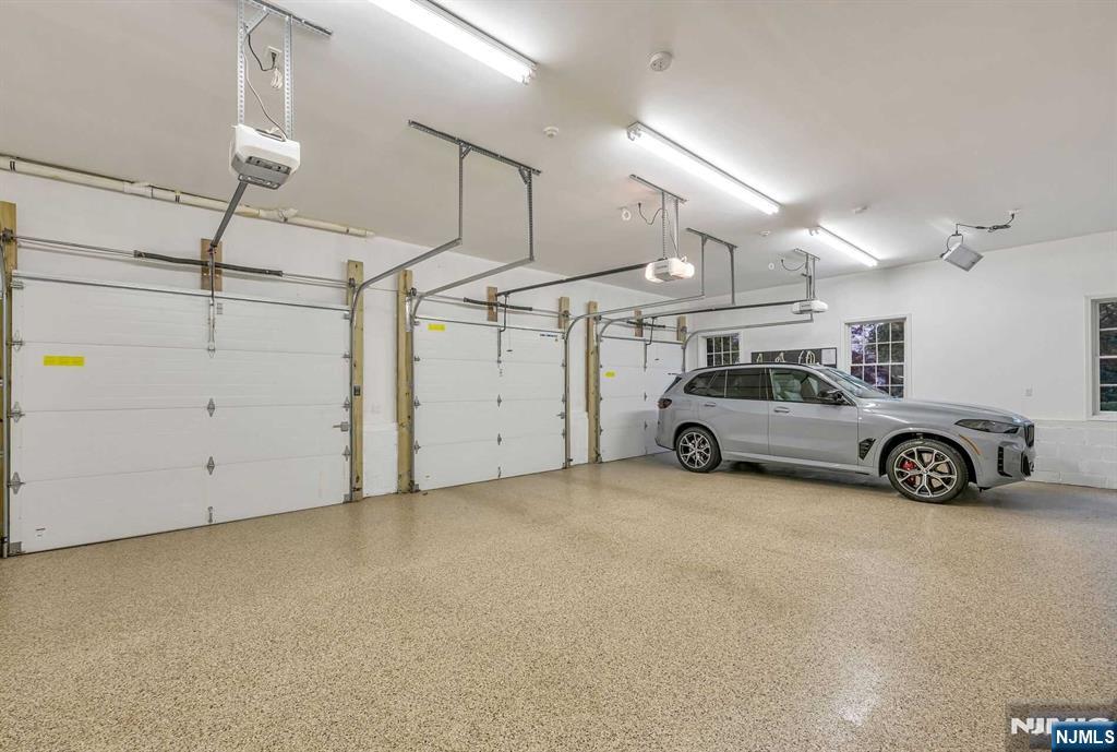 52 Hopper Farm Road Upper Saddle River, NJ 07458 - Photo 33 of 45