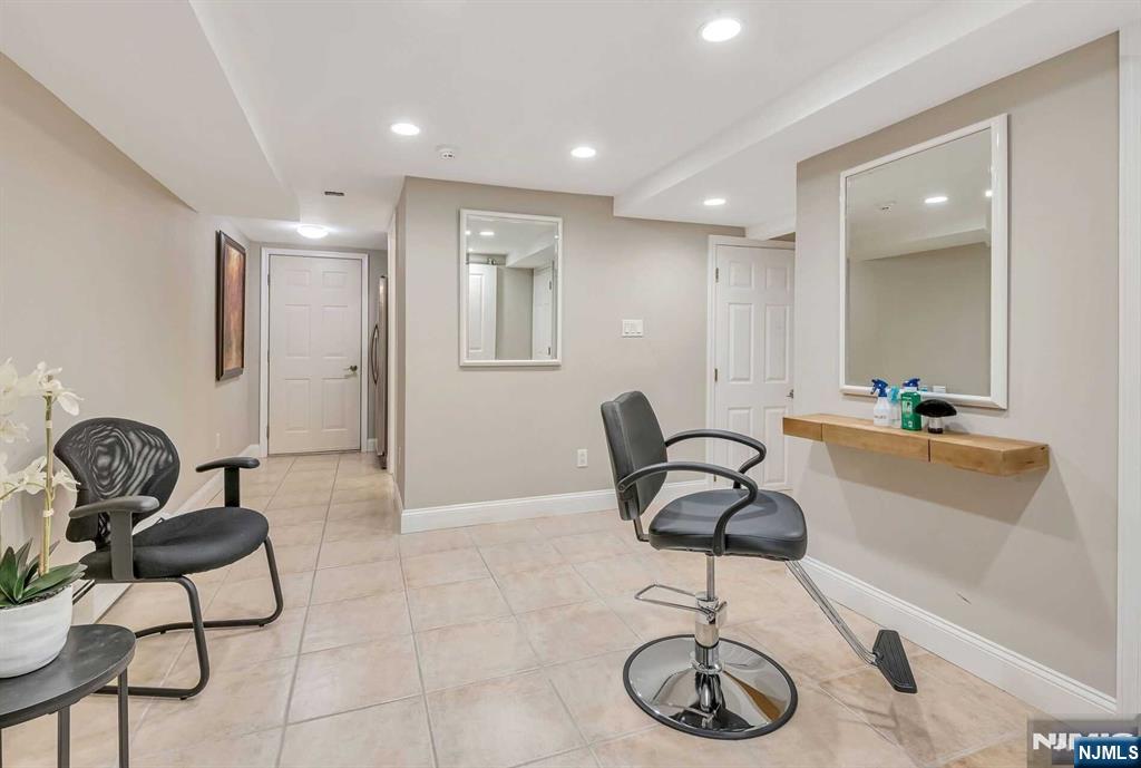 52 Hopper Farm Road Upper Saddle River, NJ 07458 - Photo 37 of 45