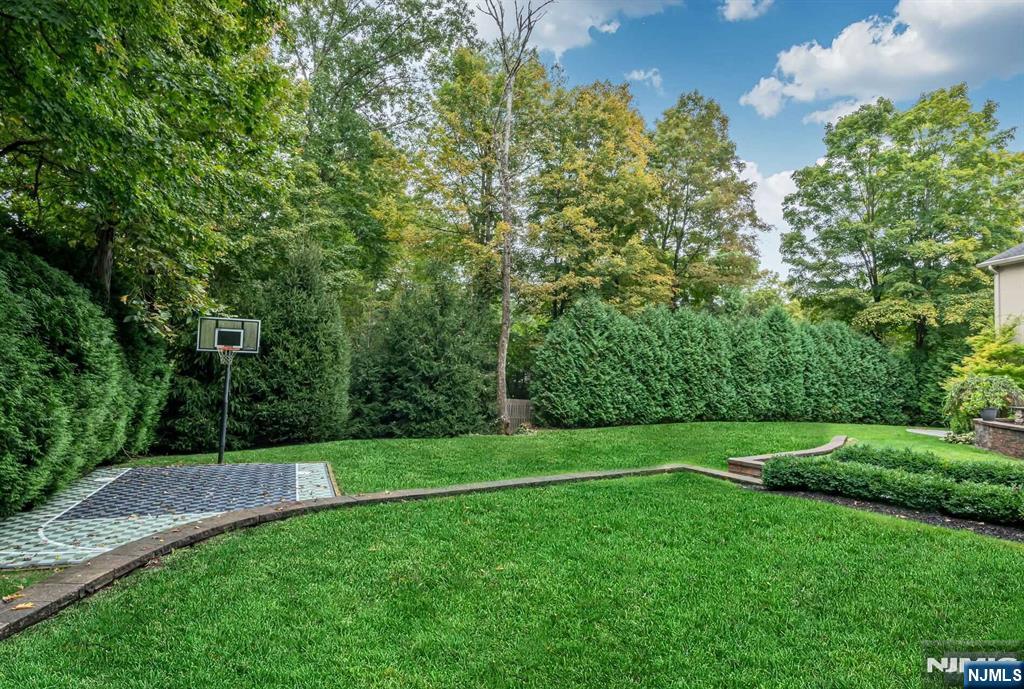 52 Hopper Farm Road Upper Saddle River, NJ 07458 - Photo 41 of 45