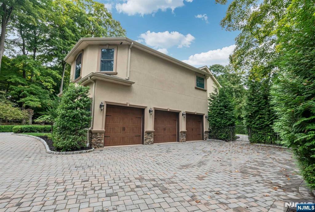 52 Hopper Farm Road Upper Saddle River, NJ 07458 - Photo 42 of 45