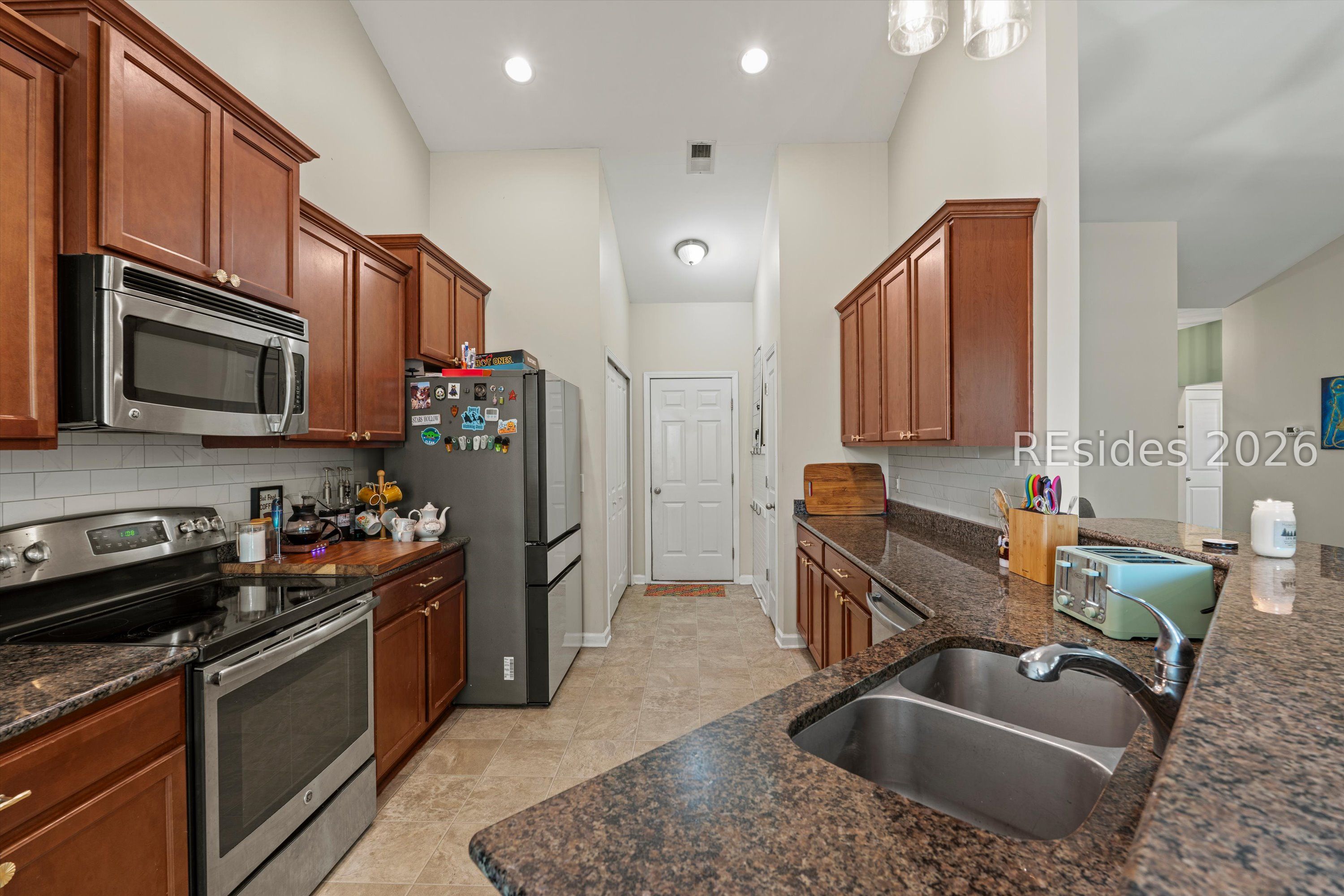 17 Congaree Way Beaufort, SC 29902 - Photo 10 of 27