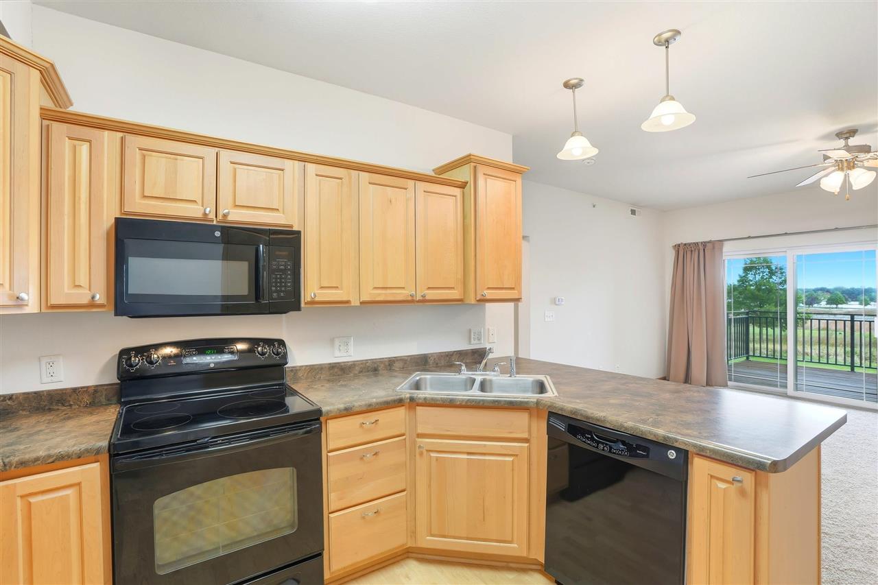 1092 Walnut Avenue, Unit 114 BLD D Riverside, IA 52327 - Photo 7 of 24 Gallery Image 7