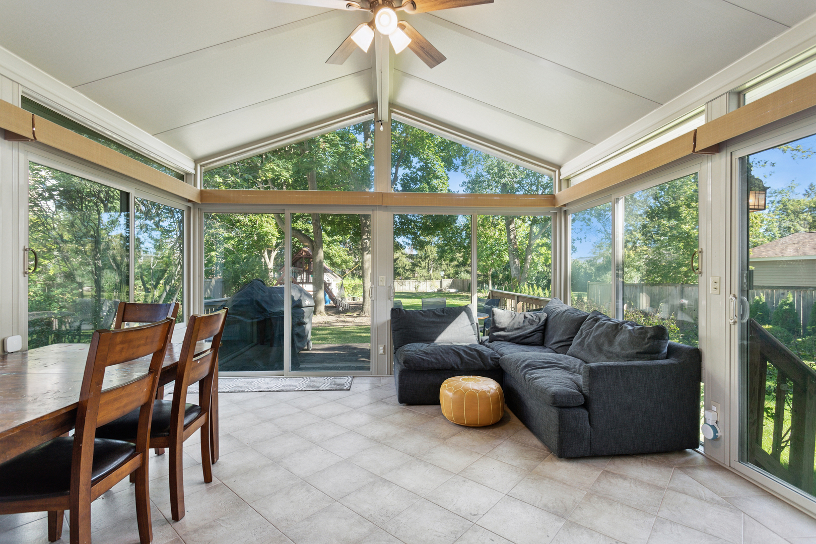 591 Greenwood Road Northbrook, IL 60062 - Photo 9 of 33 Gallery Image 9