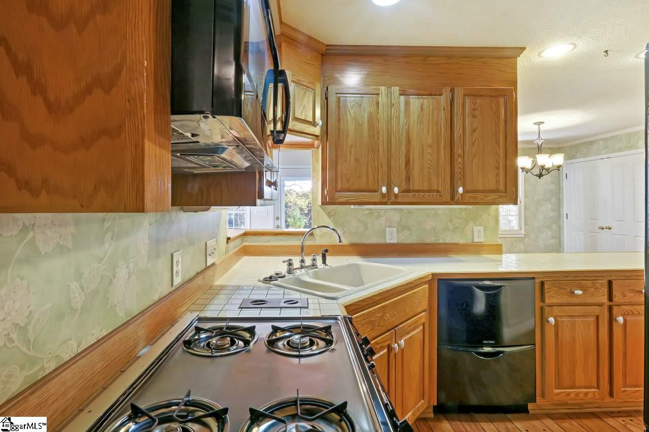 1117 Roper Mountain Road Greenville, SC 29615 - Photo 23 of 35