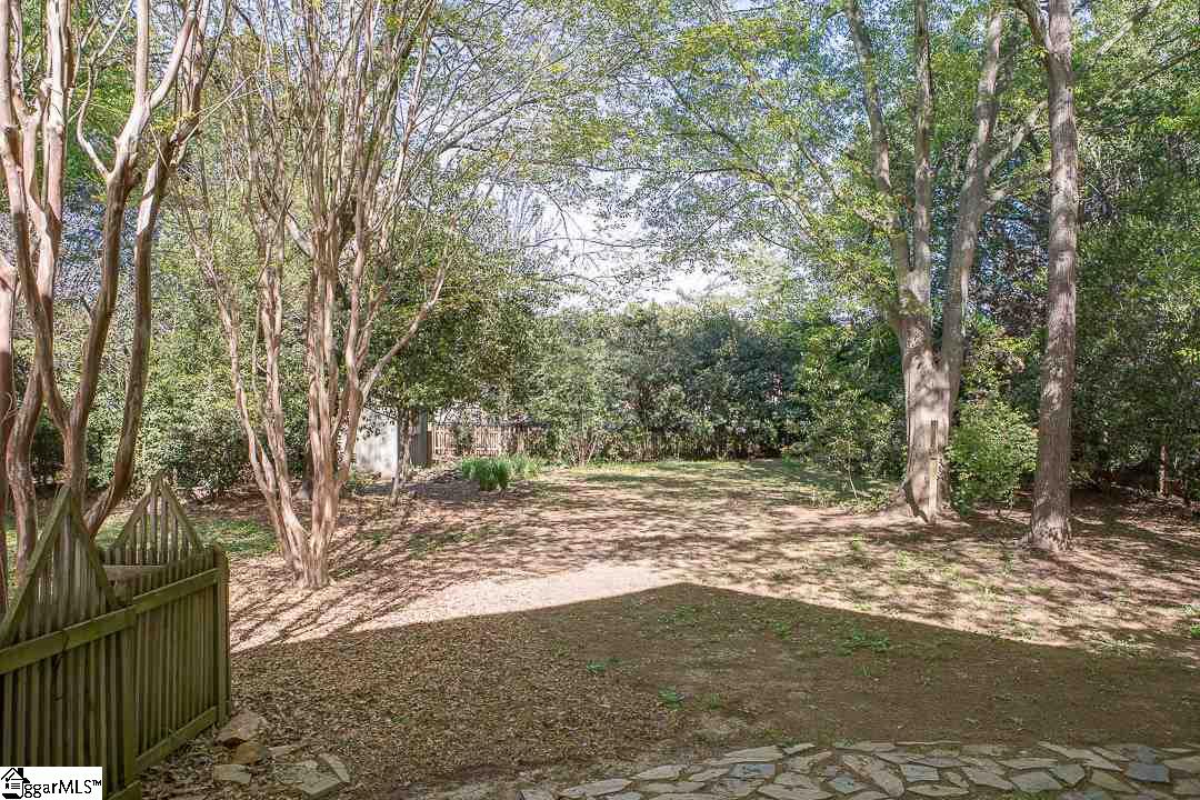 1117 Roper Mountain Road Greenville, SC 29615 - Photo 4 of 35