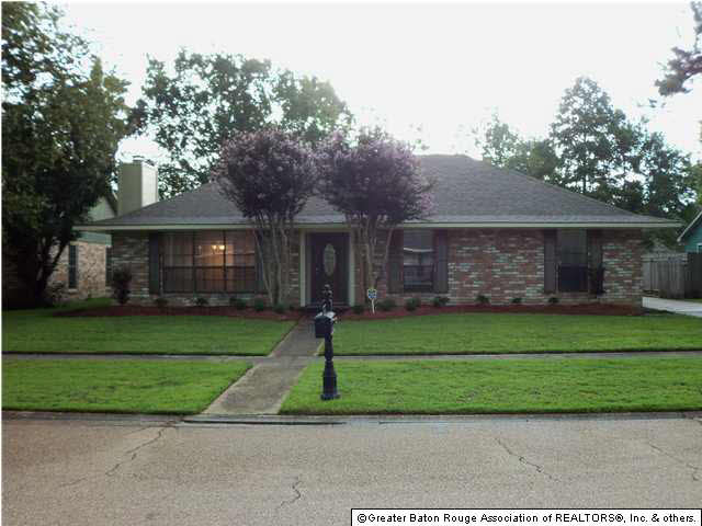 1826 Michel Delving Road Baton Rouge, LA 70810 - Photo 1 of 5