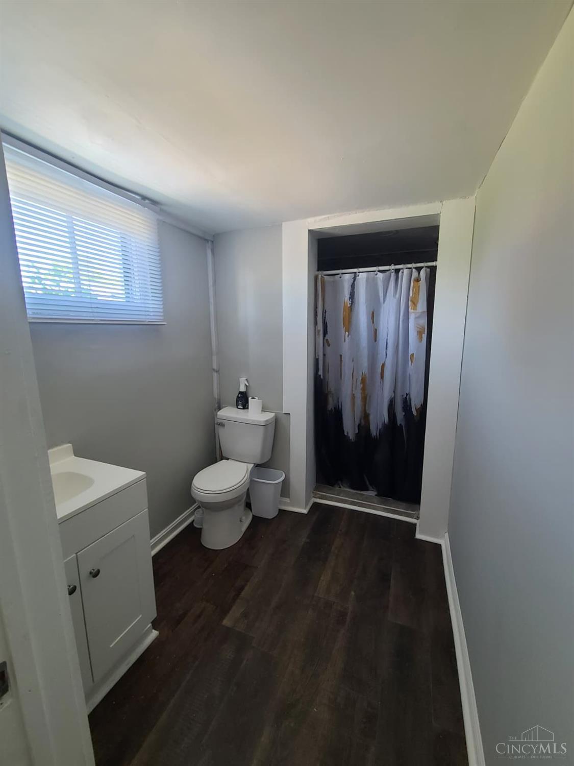 891 Ridgeway Avenue Cincinnati, OH 45229 - Photo 11 of 25