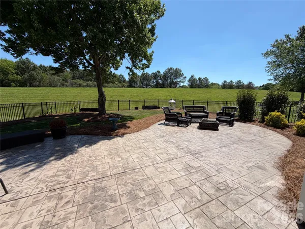 $499,900 | 18544 Victoria Bay Drive, Cornelius, NC 28031
