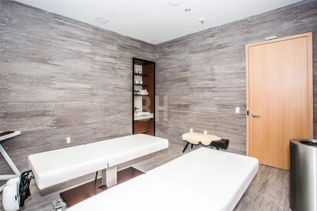 $875,000 | Brickell, Miami, FL 33130