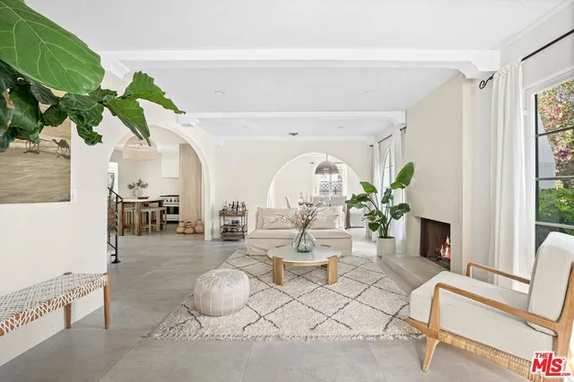 $15,000 | 4267 Murietta Avenue, Sherman Oaks, CA 91423