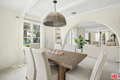 $15,000 | 4267 Murietta Avenue, Sherman Oaks, CA 91423