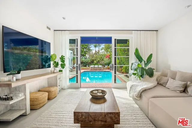 $15,000 | 4267 Murietta Avenue, Sherman Oaks, CA 91423