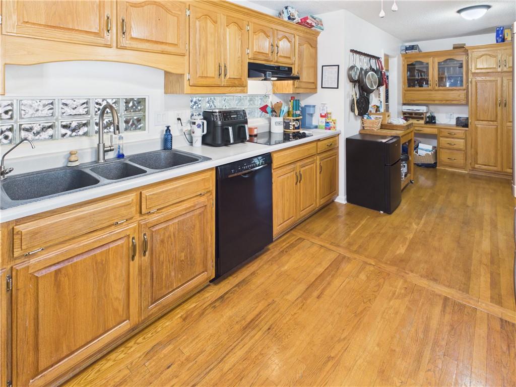 922 Ridge Drive Warrensburg, MO 64093 - Photo 12 of 46