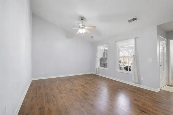$299,999 | 2360 Highway 31W, Unit 104, White House, TN 37188