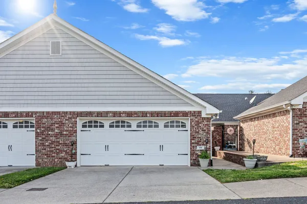 $299,999 | 2360 Highway 31W, Unit 104, White House, TN 37188