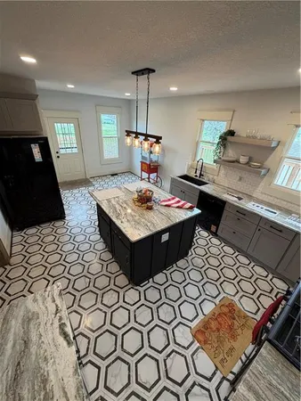 $515,900 | 417 South 5th Street, Odessa, MO 64076