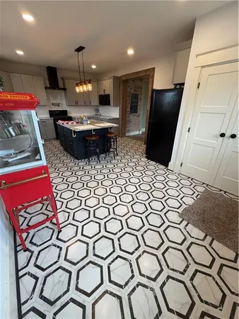 $515,900 | 417 South 5th Street, Odessa, MO 64076