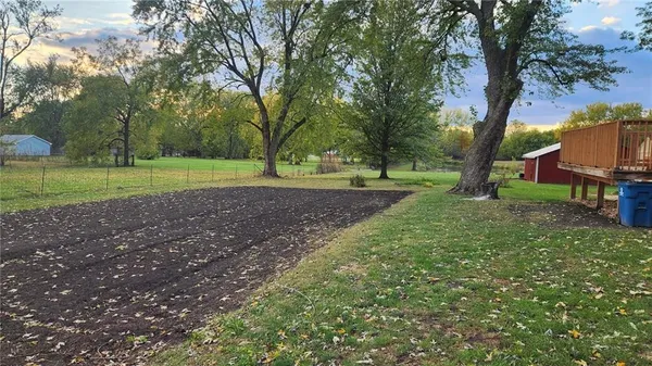 $515,900 | 417 South 5th Street, Odessa, MO 64076