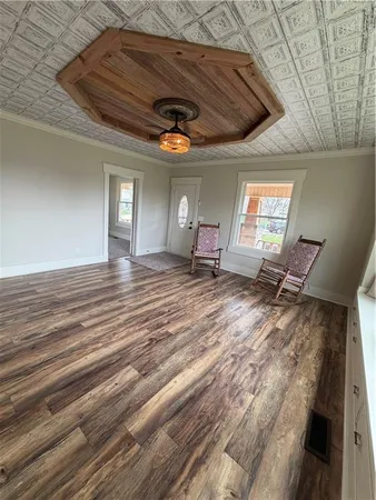 $515,900 | 417 South 5th Street, Odessa, MO 64076