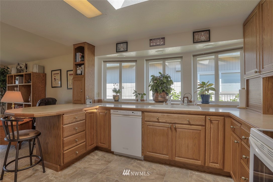 23820 7th Place West Bothell, WA 98021 - Photo 2 of 25