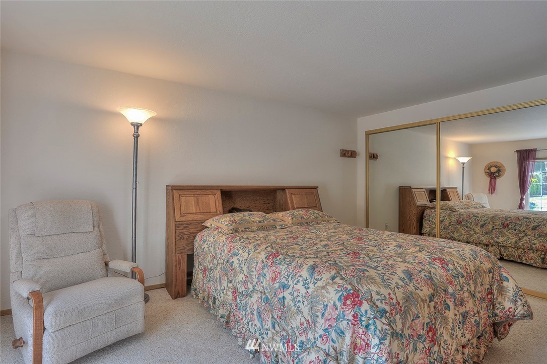 23820 7th Place West Bothell, WA 98021 - Photo 15 of 25