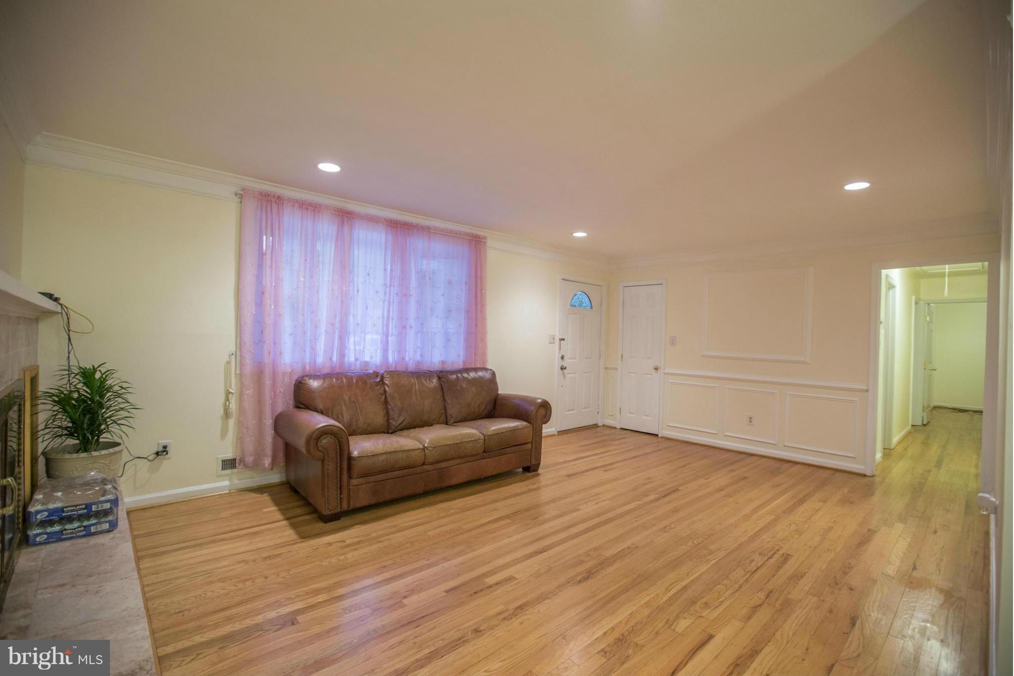 4025 Gallows Road Annandale, VA 22003 - Photo 18 of 23 Family Room