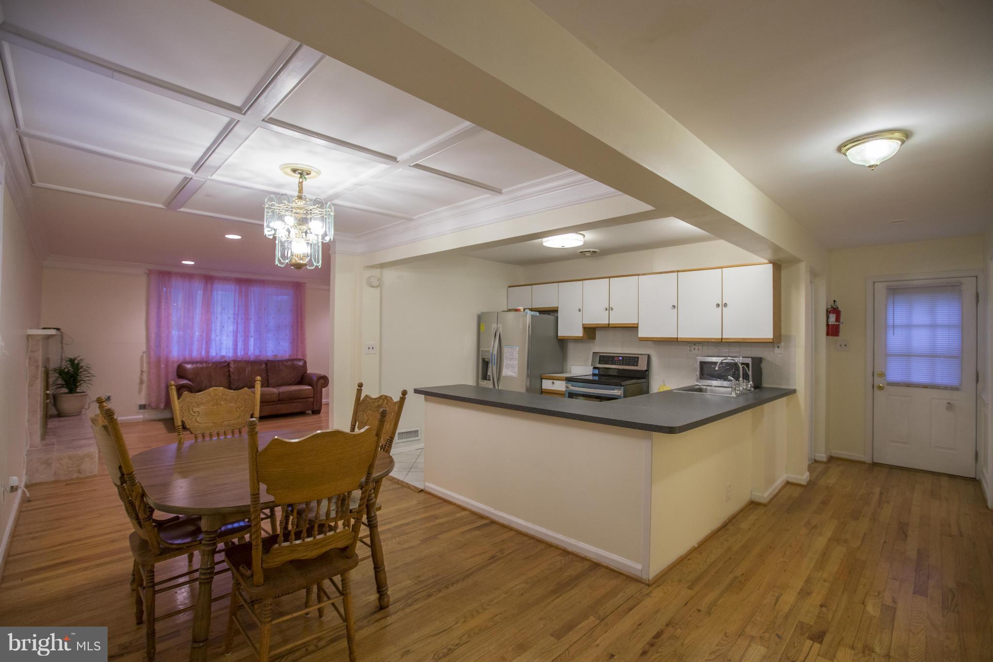 4025 Gallows Road Annandale, VA 22003 - Photo 21 of 23 Kitchen