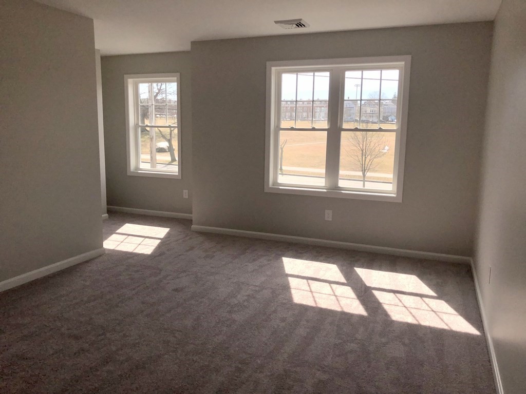 220 Lapham Street Fall River, MA 02721 - Photo 15 of 17