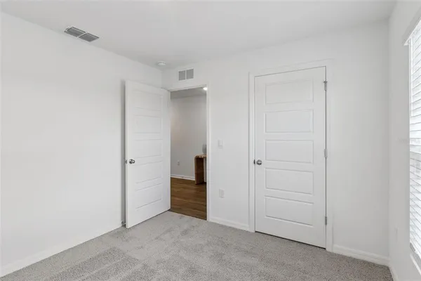 $335,990 | 900 Bear Hammock Drive, Umatilla, FL 32784