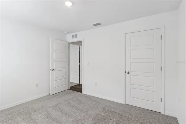 $335,990 | 900 Bear Hammock Drive, Umatilla, FL 32784