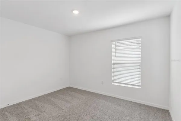 $335,990 | 900 Bear Hammock Drive, Umatilla, FL 32784