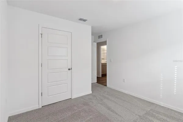 $335,990 | 900 Bear Hammock Drive, Umatilla, FL 32784