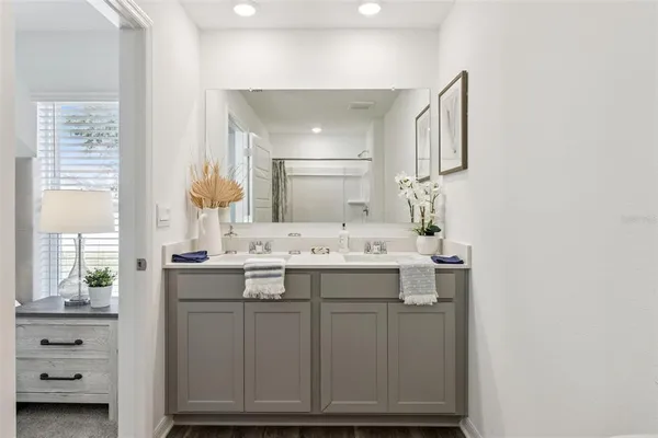 $335,990 | 900 Bear Hammock Drive, Umatilla, FL 32784