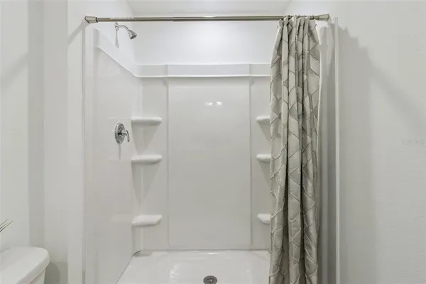 $335,990 | 900 Bear Hammock Drive, Umatilla, FL 32784