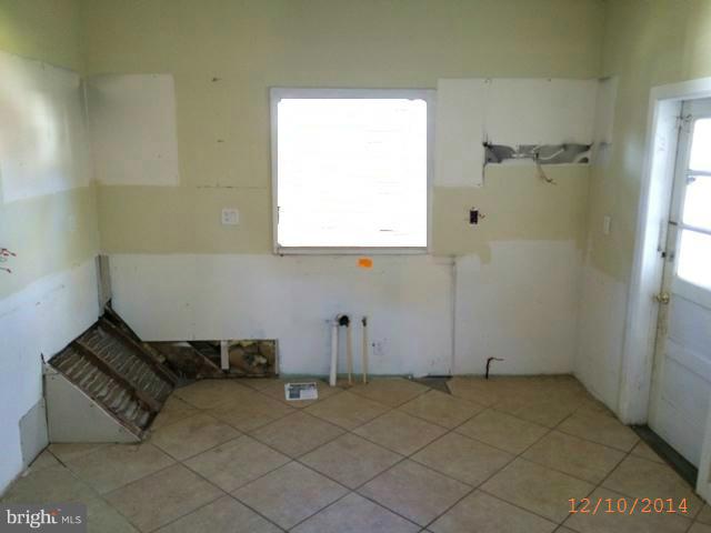 3306 Egerton Road Baltimore, MD 21215 - Photo 4 of 11 Kitchen