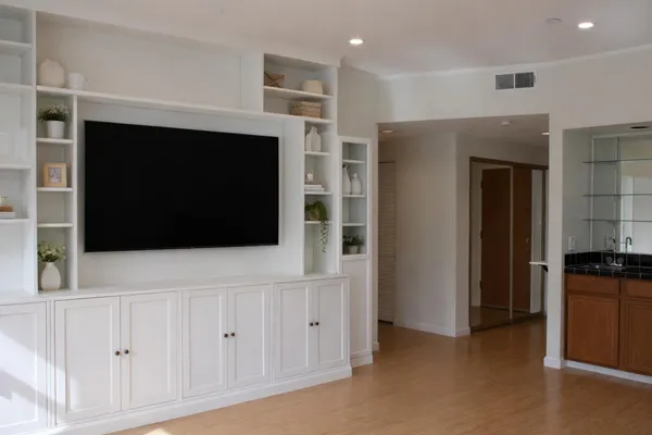$1,125,000 | 1110 Bayswater Avenue, Unit 105, Burlingame, CA 94010