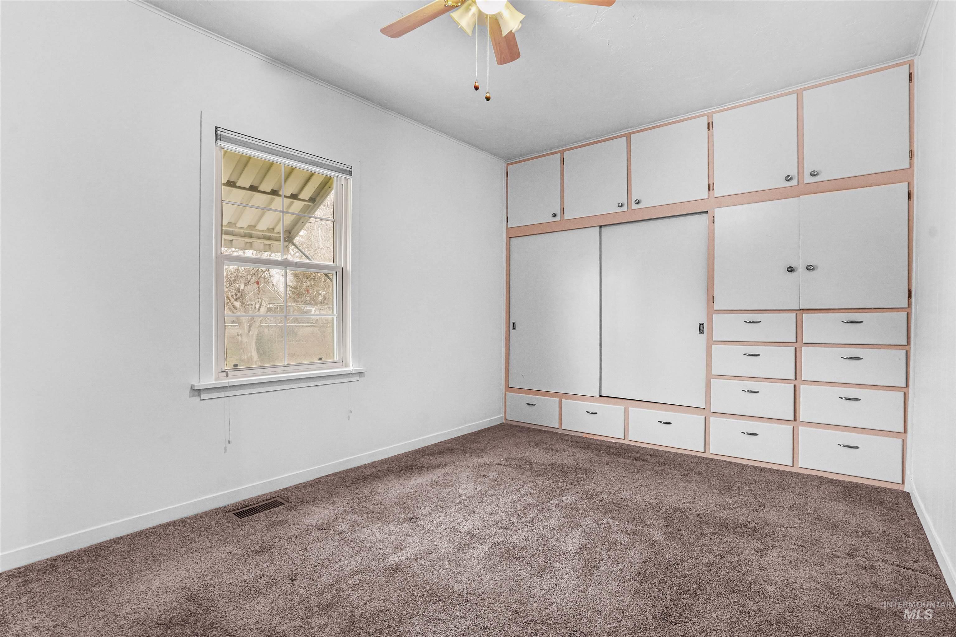 714 4th Avenue East Gooding, ID 83330 - Photo 10 of 20