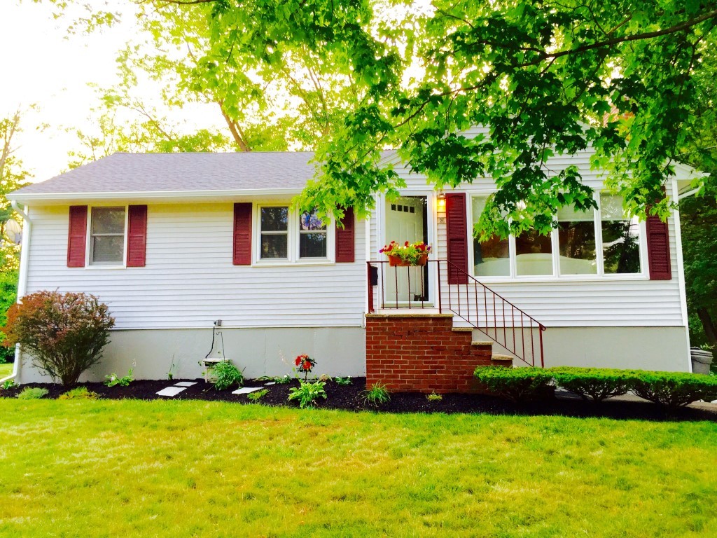 25 Bradford Road Peabody, MA 01960 - Photo 1 of 23 Gallery Image 1