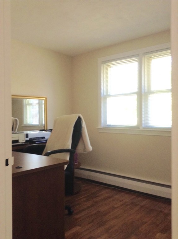 25 Bradford Road Peabody, MA 01960 - Photo 4 of 23 Gallery Image 4