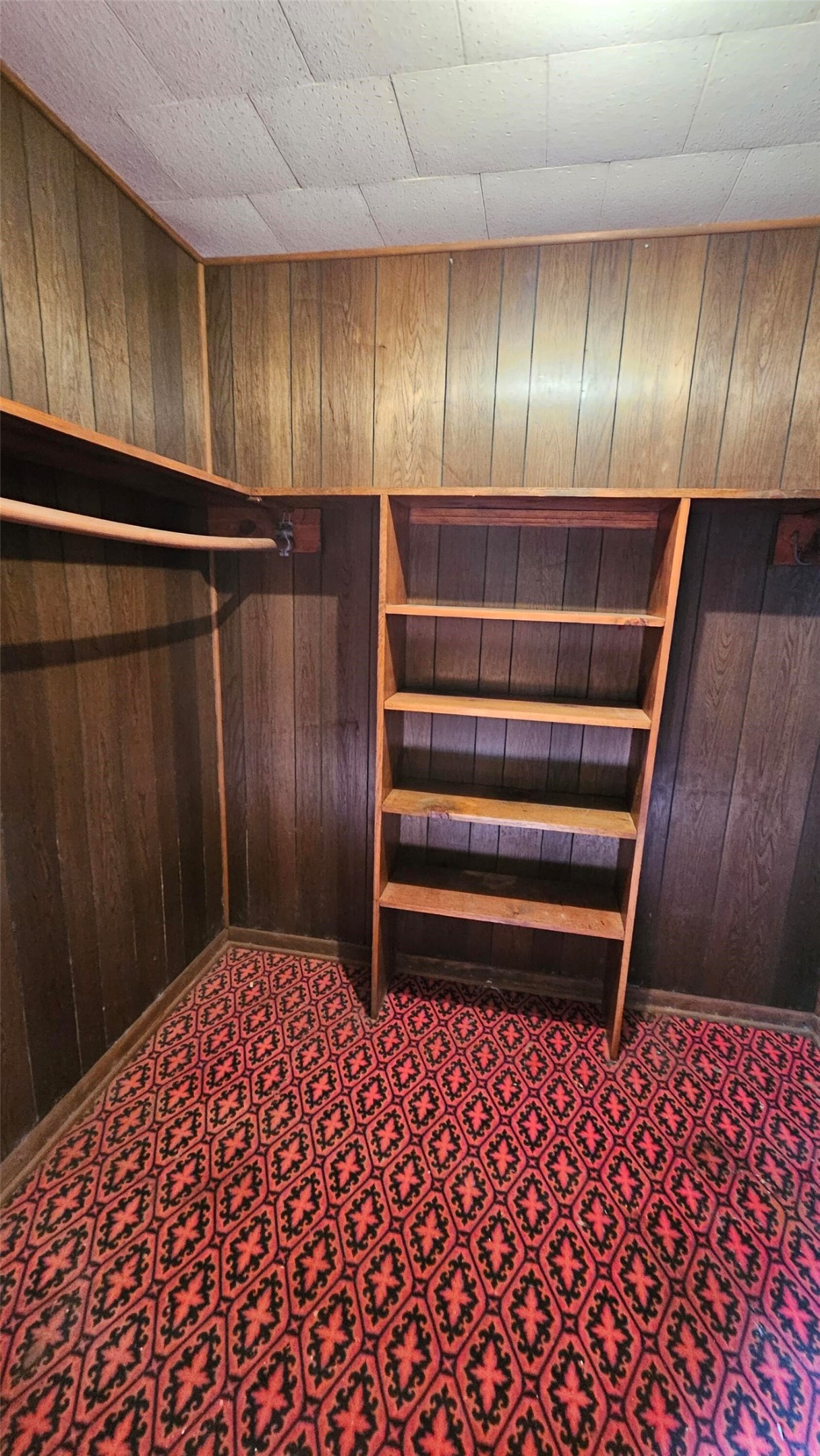 940 Coleman Avenue Pasadena, TX 77506 - Photo 16 of 18 a view of elevator