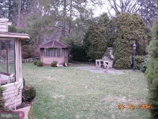 424 Devon Terrace Reading, PA 19607 - Photo 2 of 5 Gallery Image 2