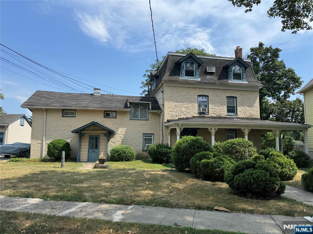 194 Krone Place, Unit 1 Hackensack, NJ 07601 - Photo 1 of 6