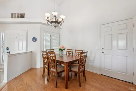 $619,000 | 4704 Shade Tree Lane, Santa Rosa, CA 95405