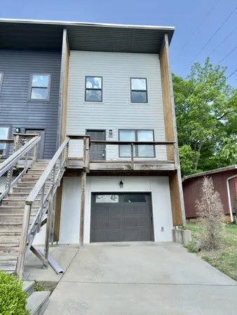 $1,595 | 451 North 1st Street, Clarksville, TN 37040